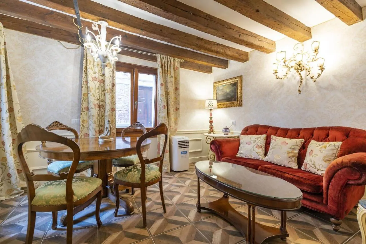 Il Nido Di San Stae Apartment Venice