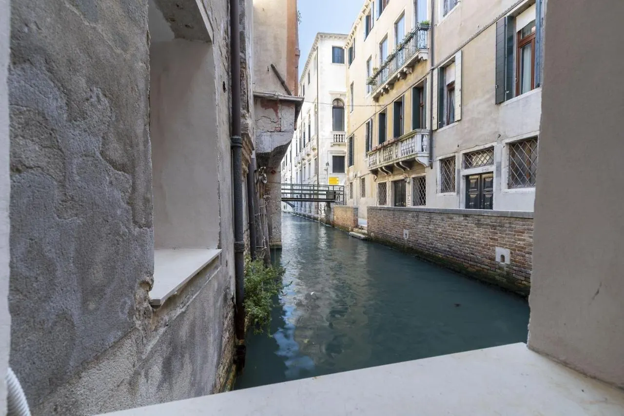 Il Nido Di San Stae Apartment Venice 0*,